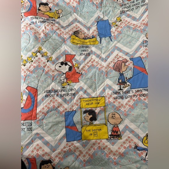 Rare Vintage 1971 Peanuts Snoopy Charlie Brown &Gang Video Game comforter - Picture 2 of 8